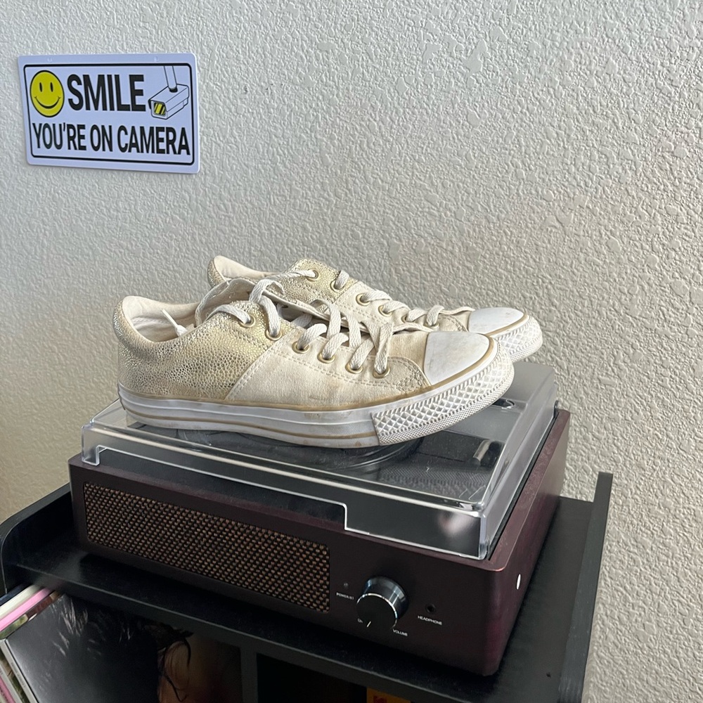 Gold Converse
